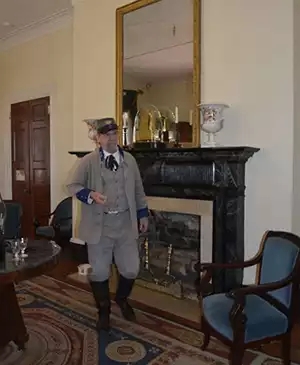 Tour guide dressed in Civil War uniform